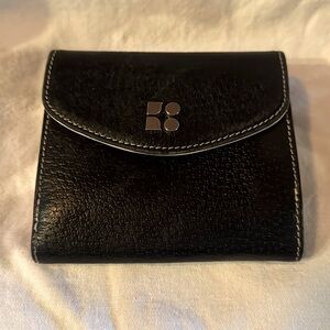 Kate Spade Preowned Wallet- accordion wallet w/snap, fold out id & billfold